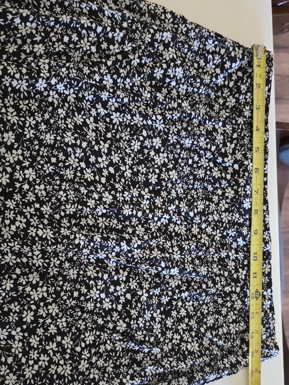 Black and White Floral Skirt